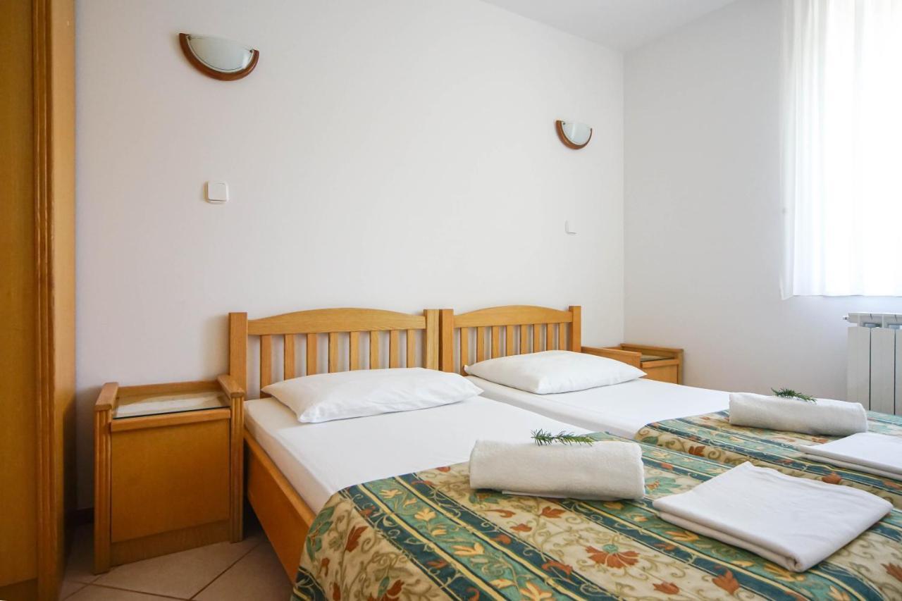 Apartments And Rooms Degra Umag Exterior photo